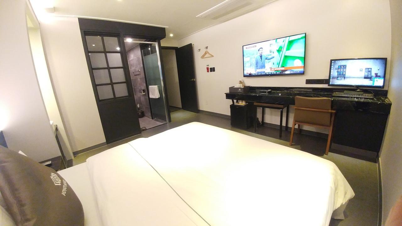 Vovo Hotel Seosan Bagian luar foto